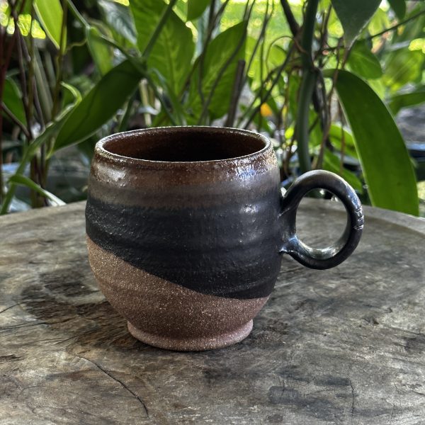 Japa Mug in Matte Black and Toffee - Image 8